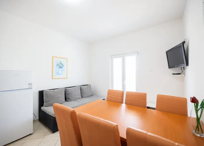 Marina 아파트 돈제페트레케인